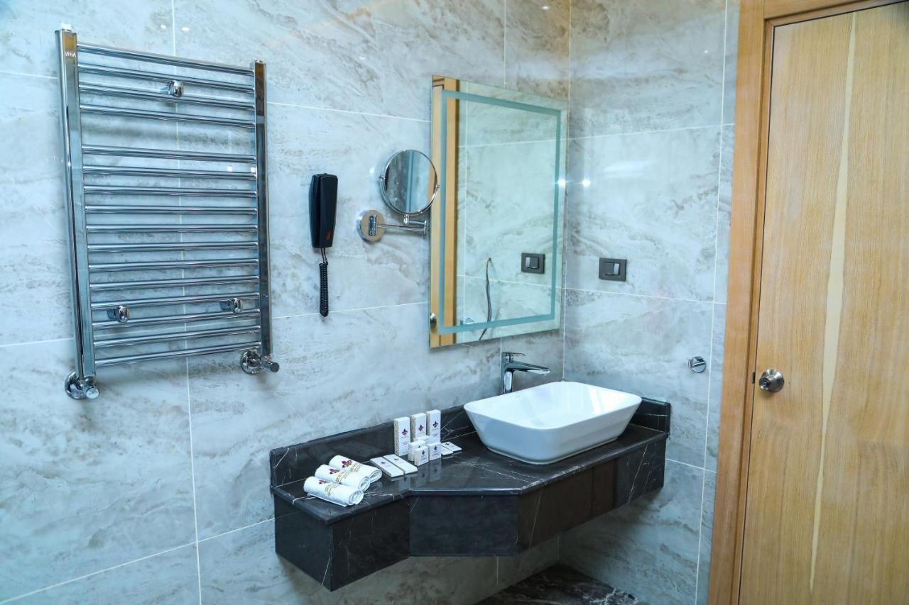 Iris Hotel Baku - Halal Hotel Bagian luar foto
