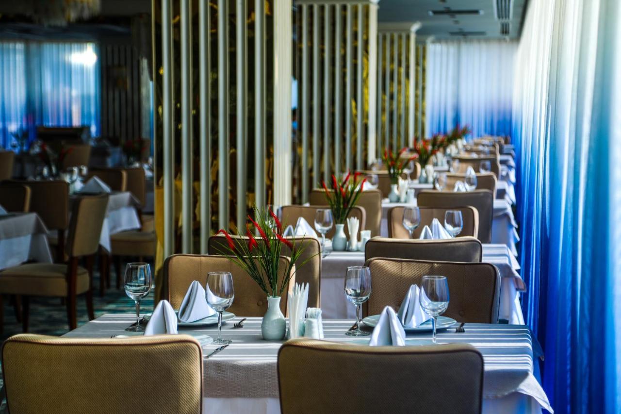 Iris Hotel Baku - Halal Hotel Bagian luar foto