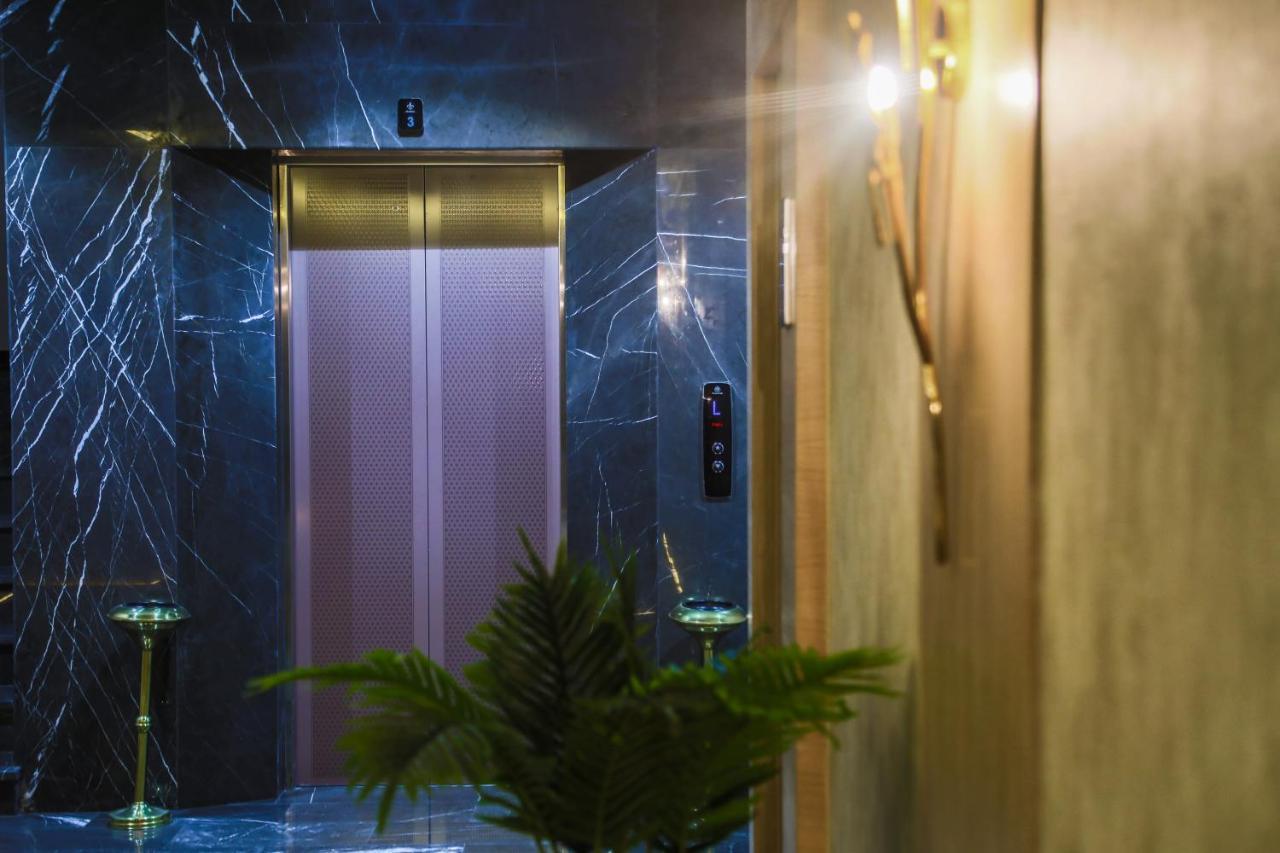 Iris Hotel Baku - Halal Hotel Bagian luar foto