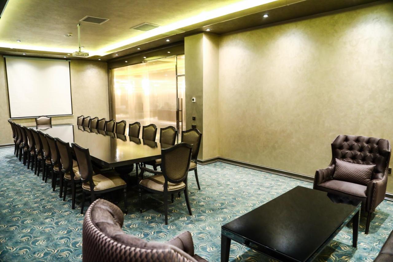 Iris Hotel Baku - Halal Hotel Bagian luar foto